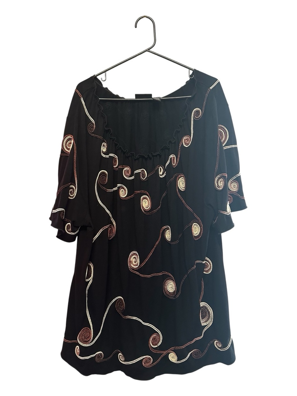 Vintage Y2K Maggie Barnes Black/Brown Embroidered Swirl Ruffle-Neck Blouse 2X